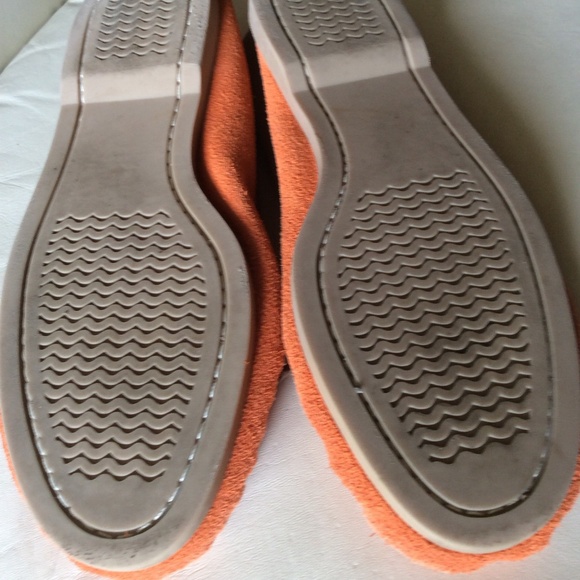Amimoc Indian Moccasins - Picture 2 of 5